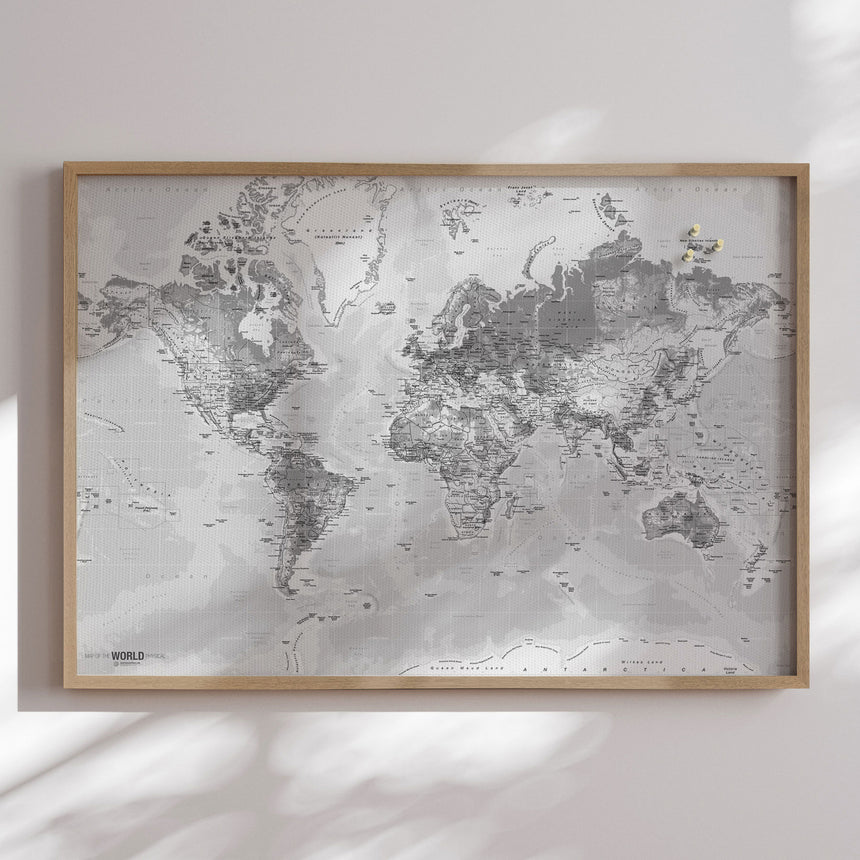 Verdenskort med trælook ramme - Light - Plakat