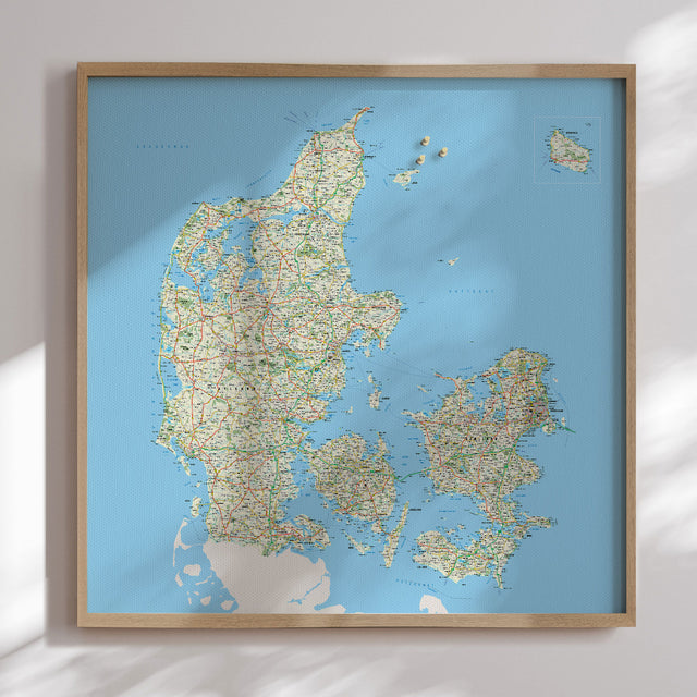 Danmarkskort i egetræsramme - Classic - Opslagstavle - Incado