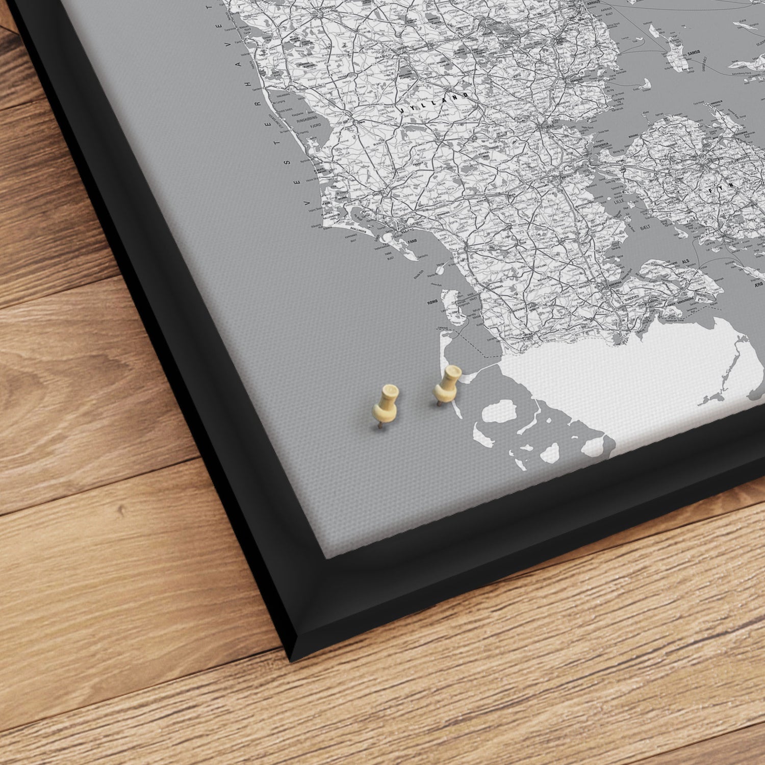 Danmarkskort i sort ramme - Grey - Opslagstavle - Incado