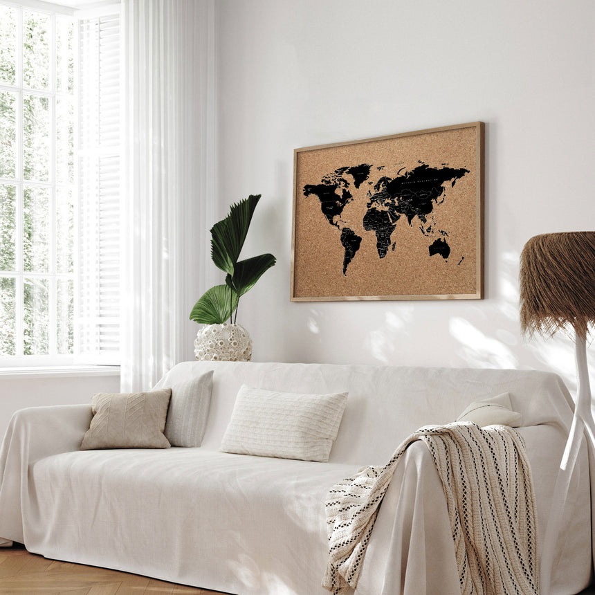Verdenskort på kork med egetræsramme - Light - Opslagstavle - Incado
