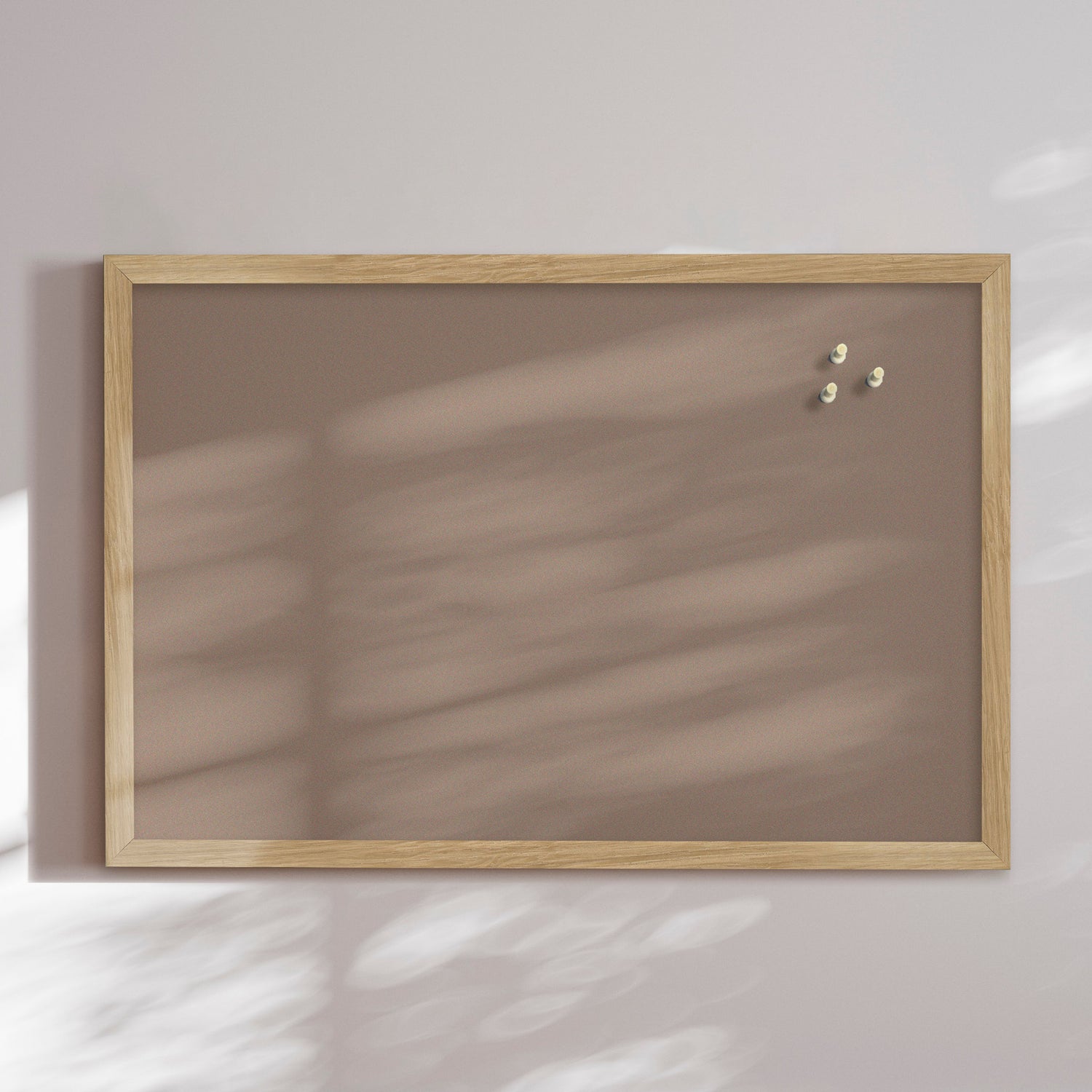 Opslagstavle med egetræsramme - Rich Beige - Incado