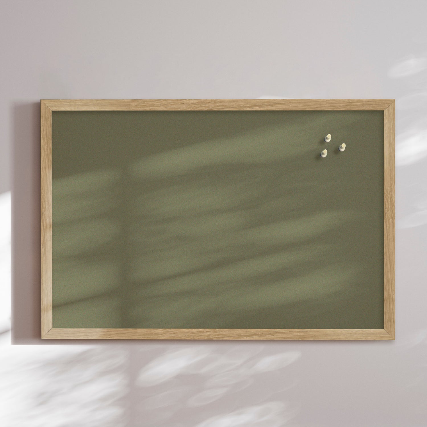 Opslagstavle med egetræsramme - Deluxe Green - Incado