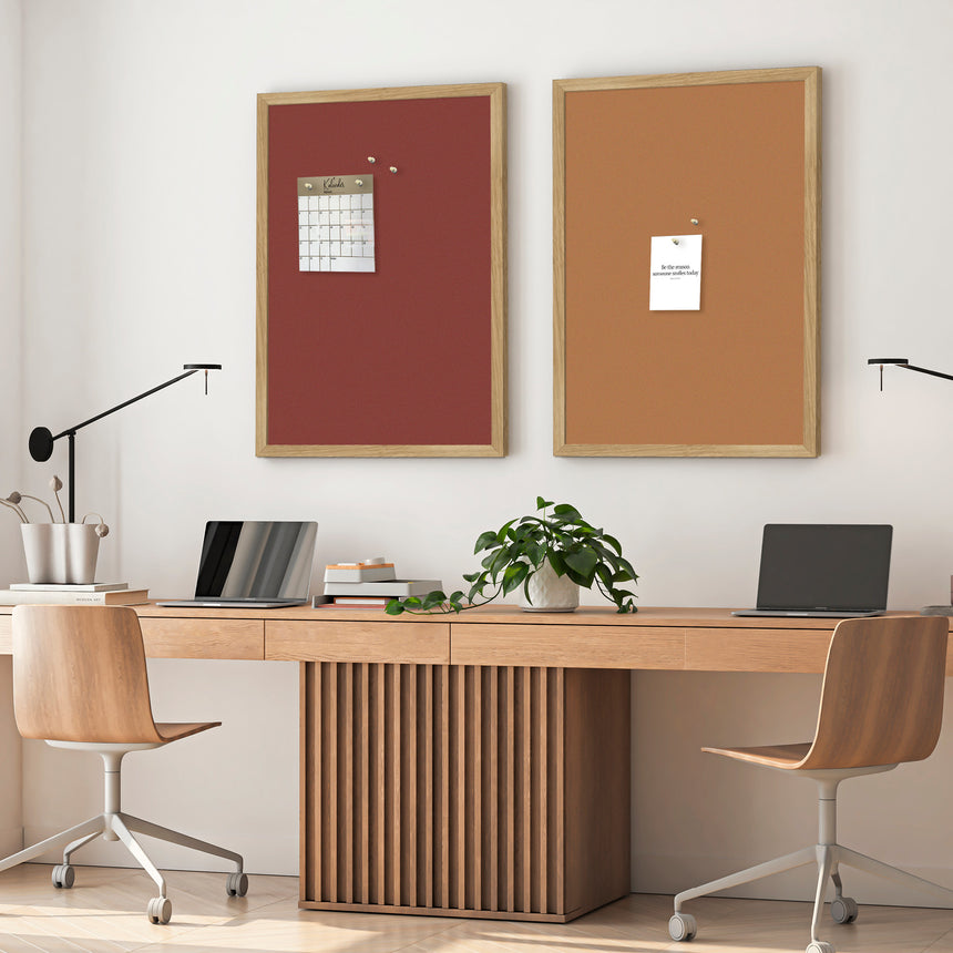 Opslagstavle med egetræsramme - Burn Ochre - Incado