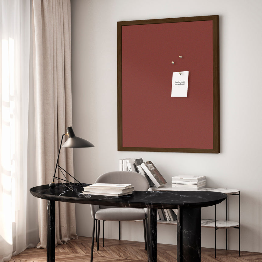 Opslagstavle med røget egetræsramme - Burn Red - Incado