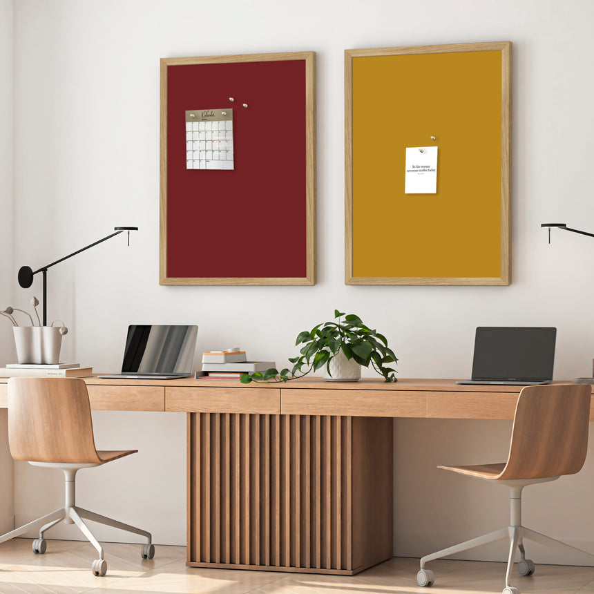 Opslagstavle med egetræsramme - Pinot Noir