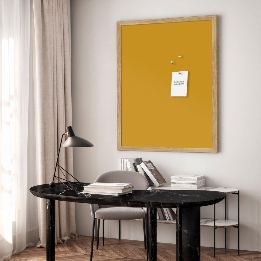 Opslagstavle med egetræsramme - Lemon Curry