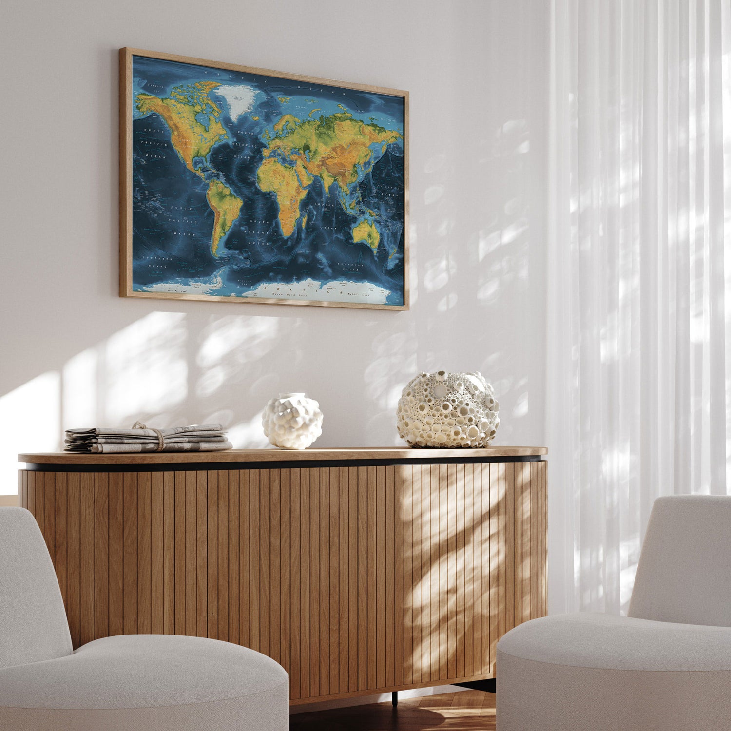 Verdenskort i egetræsramme - Cobalt - Opslagstavle - Incado