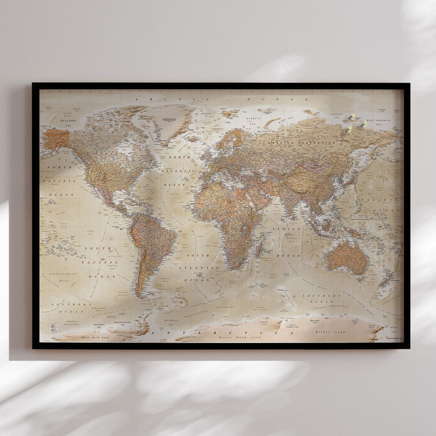 Verdenskort med sort ramme - Sand - Opslagstavle - Incado