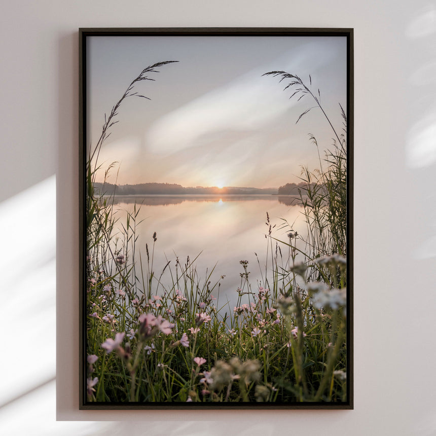 Lærredstryk - Peaceful Lake Sunrise - Andreas Magnusson