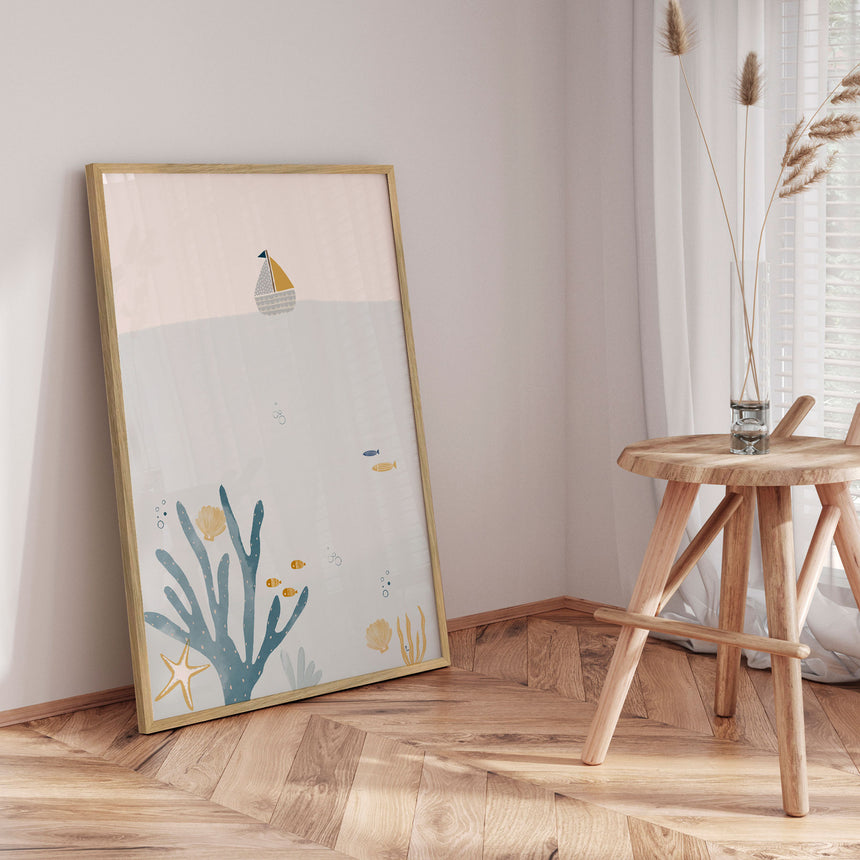 Plakat - Little Sailboat Undersea - Menina Lisboa