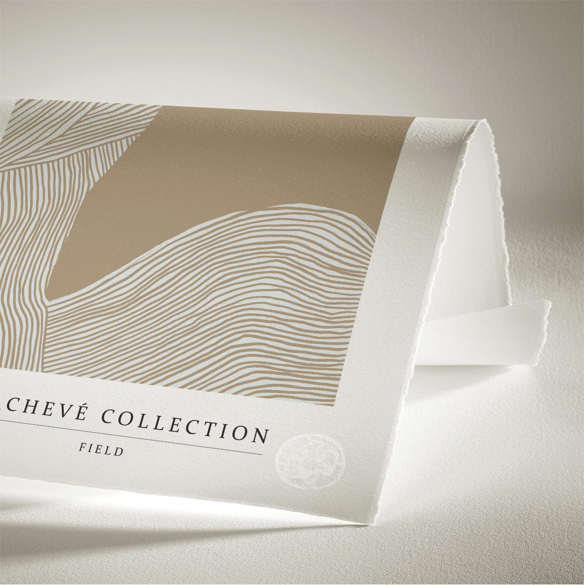 Luksus plakat med beige ramme - Field - Artist Paper - Incado