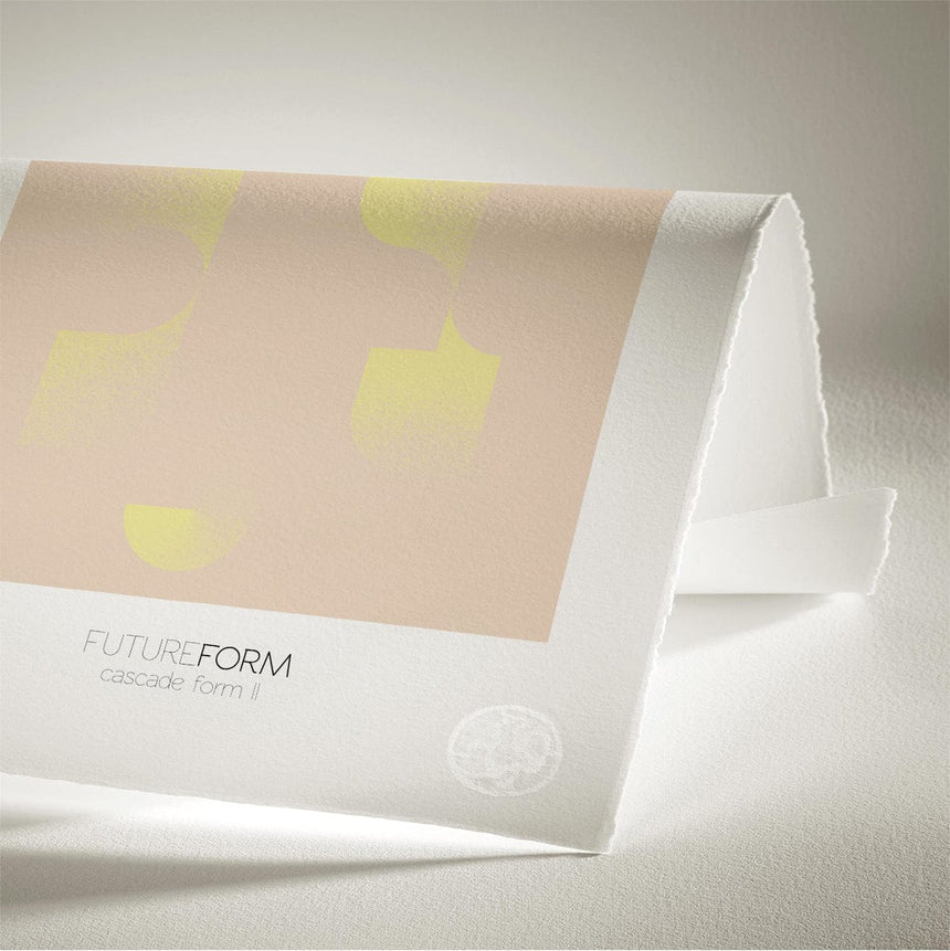 Luksus plakat med lilla ramme - Cascade Form II - Artist Paper - Incado