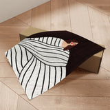 Plakat - The Woman With Black and White Stripes - Bea Müller
