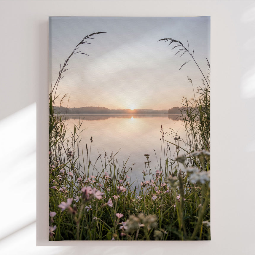 Lærredstryk - Peaceful Lake Sunrise - Andreas Magnusson