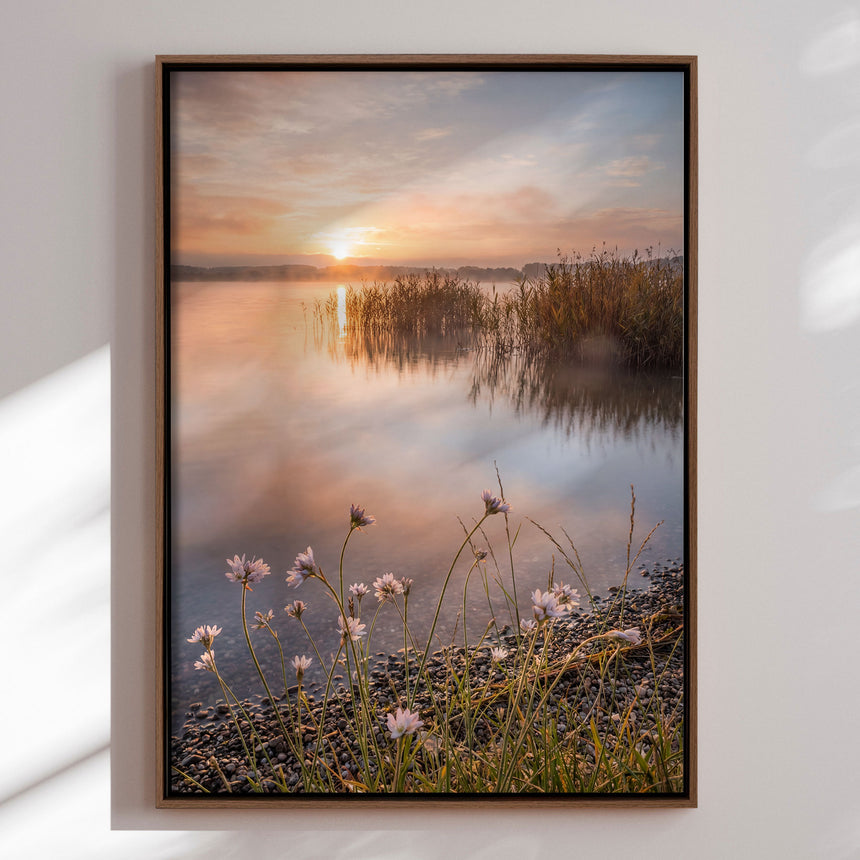 Lærredstryk - Misty Lake Morning Glow - Andreas Magnusson