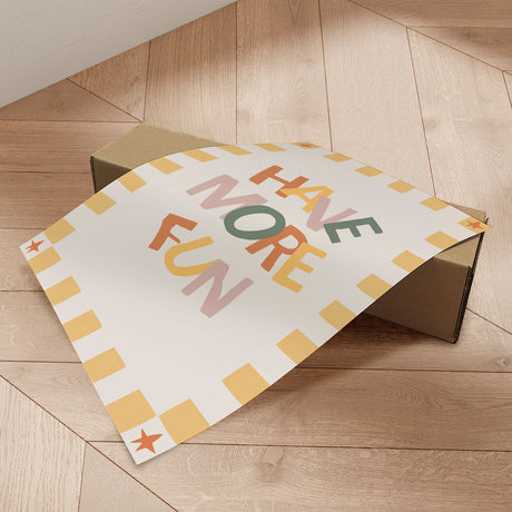 Plakat - Have More Fun - Menina Lisboa